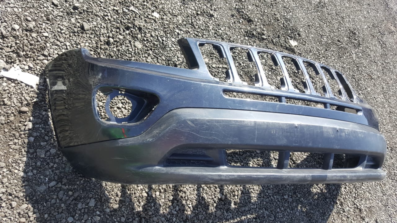 Espuma De Placa Del Parachoques Del. Jeep Compass Original